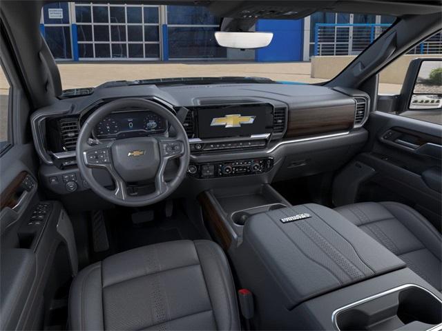 2025 Chevrolet Silverado 2500 HD Vehicle Photo in ENGLEWOOD, CO 80113-6708