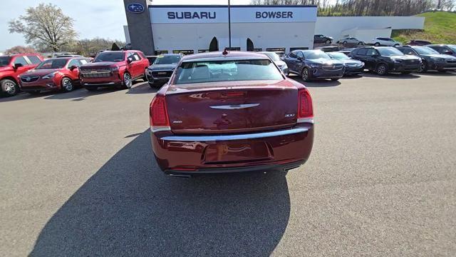 2017 Chrysler 300 Vehicle Photo in Pleasant Hills, PA 15236