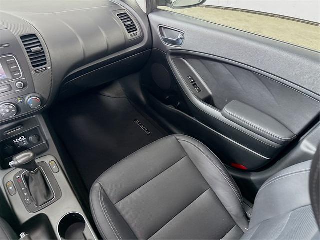 2015 Kia Forte Vehicle Photo in Everett, WA 98204