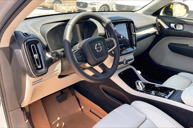 2025 Volvo XC40 Vehicle Photo in Grapevine, TX 76051