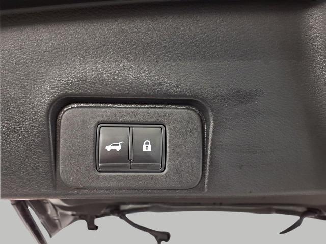 2022 Nissan Rogue Vehicle Photo in Oshkosh, WI 54904