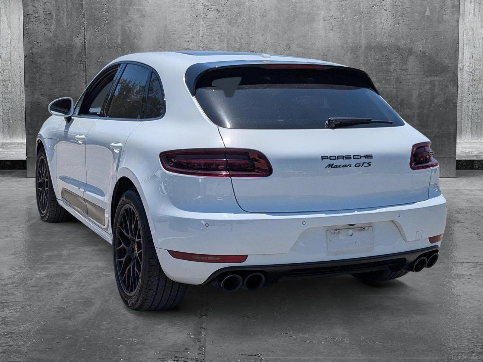 2017 Porsche Macan Vehicle Photo in Miami, FL 33169