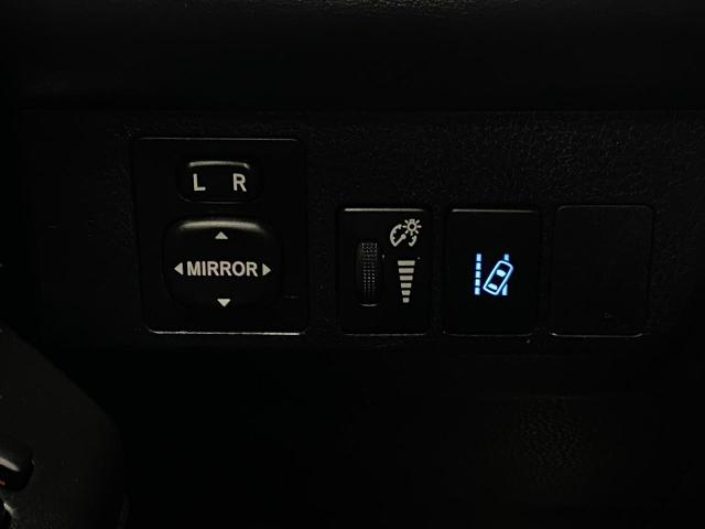 2017 Toyota RAV4 Hybrid Vehicle Photo in Appleton, WI 54913