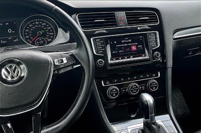 2015 Volkswagen Golf SportWagen Vehicle Photo in Houston, TX 77007