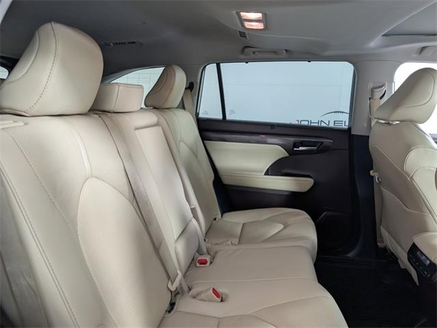2021 Toyota Highlander Vehicle Photo in ENGLEWOOD, CO 80113-6708