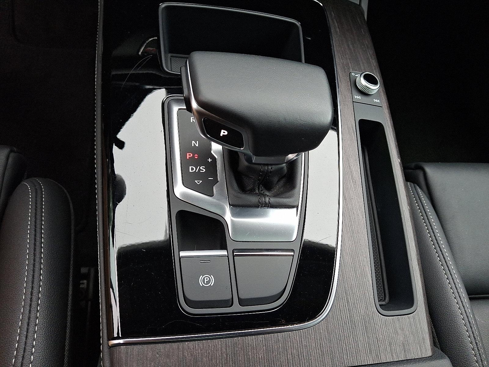 2024 Audi Q5 Vehicle Photo in Willow Grove, PA 19090