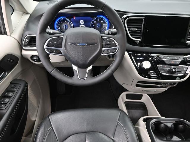 2022 Chrysler Pacifica Vehicle Photo in Cedar Rapids, IA 52402