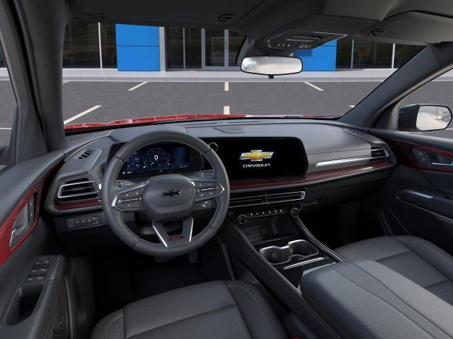 2025 Chevrolet Traverse Vehicle Photo in Roslyn, NY 11576