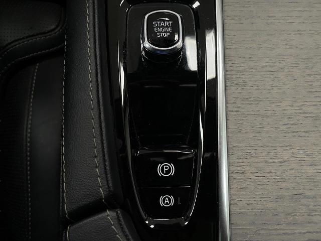 2023 Volvo XC90 Vehicle Photo in Appleton, WI 54913