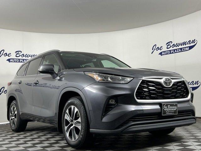 2020 Toyota Highlander Vehicle Photo in HARRISONBURG, VA 22801-8763