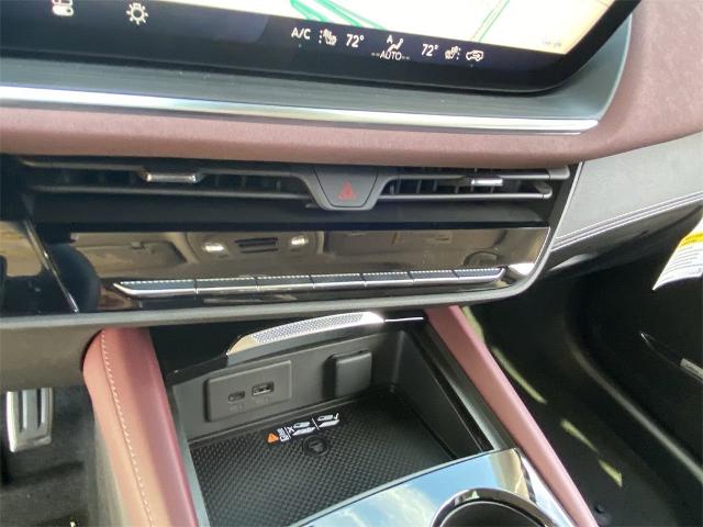 2025 Buick Envision Vehicle Photo in GOODYEAR, AZ 85338-1310