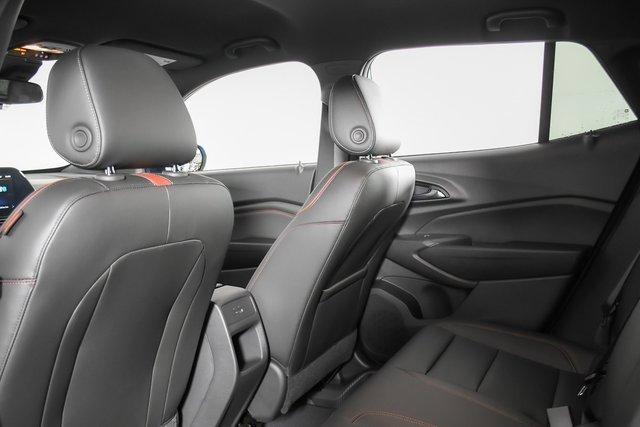 2025 Chevrolet Trax Vehicle Photo in PUYALLUP, WA 98371-4149