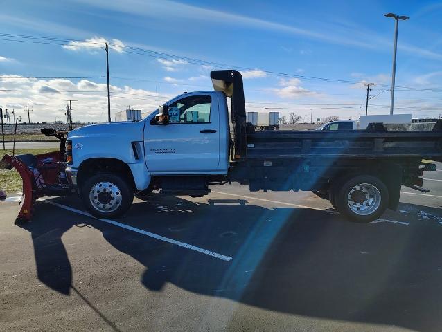 2021 Chevrolet Silverado 4500 HD Vehicle Photo in GREEN BAY, WI 54304-5303