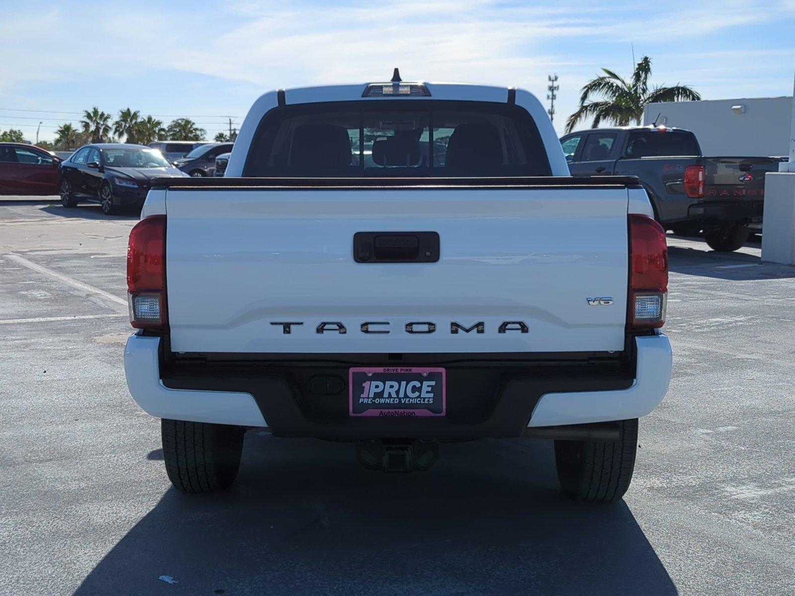 2022 Toyota Tacoma 2WD Vehicle Photo in Ft. Myers, FL 33907