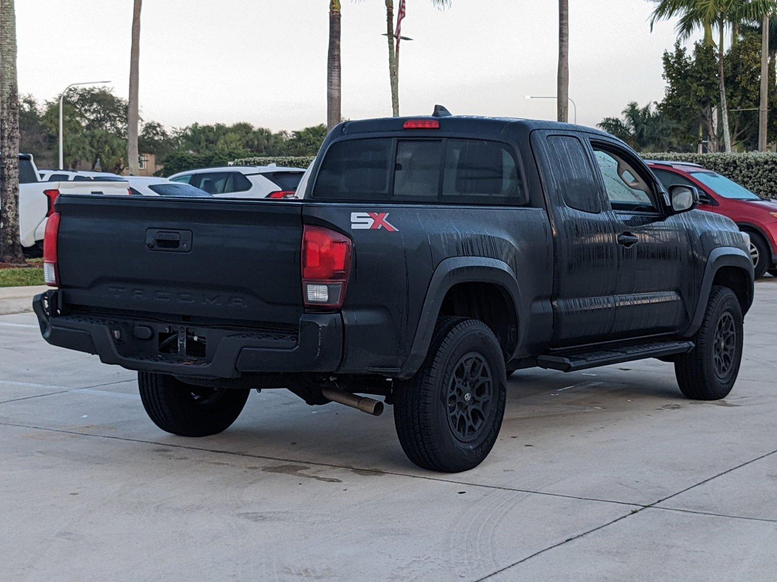 2020 Toyota Tacoma 2WD Vehicle Photo in Davie, FL 33331