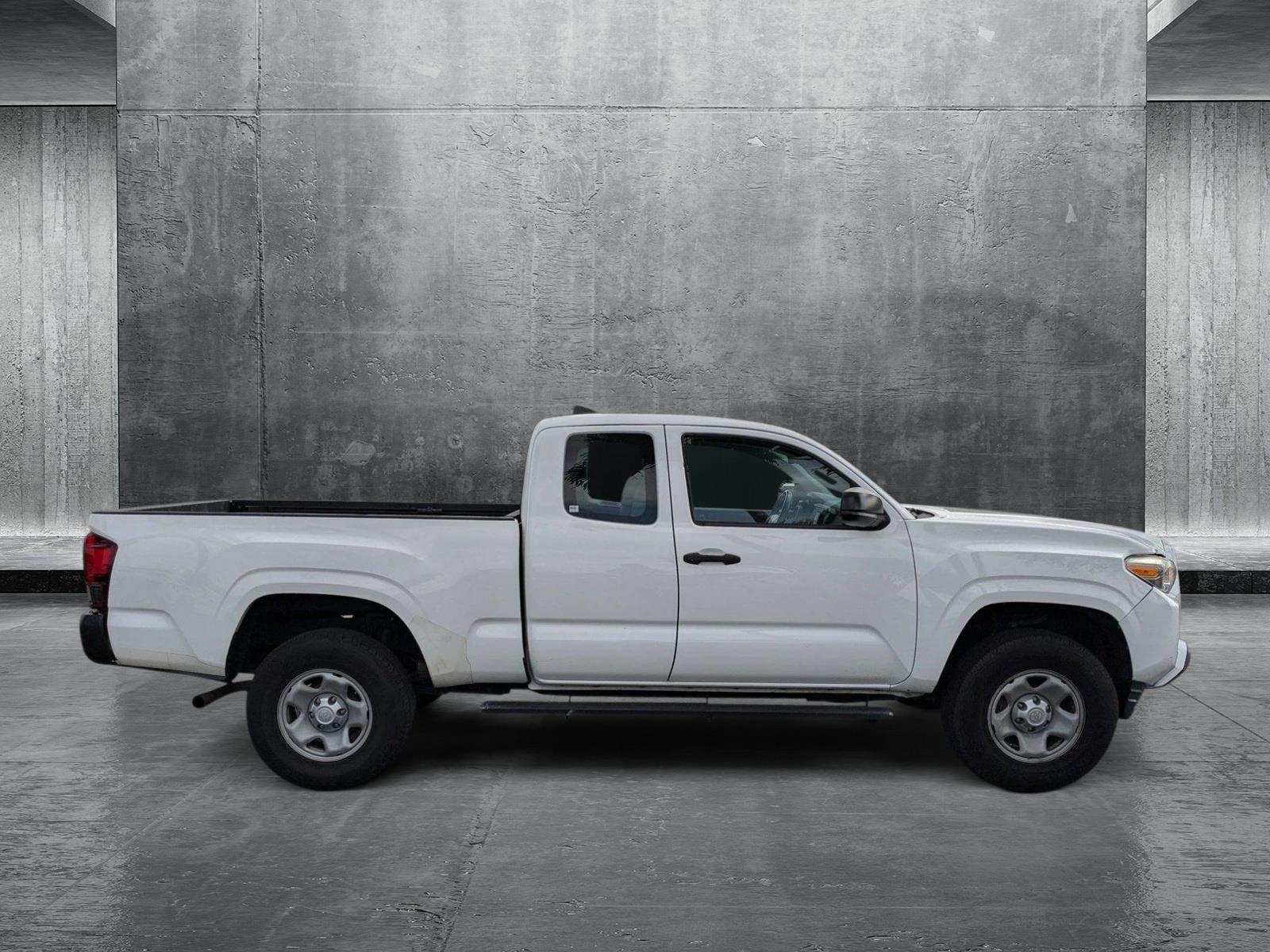 2018 Toyota Tacoma Vehicle Photo in Miami, FL 33015