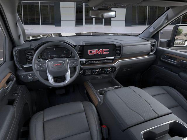 2025 GMC Sierra 2500 HD Vehicle Photo in WATERTOWN, CT 06795-3318