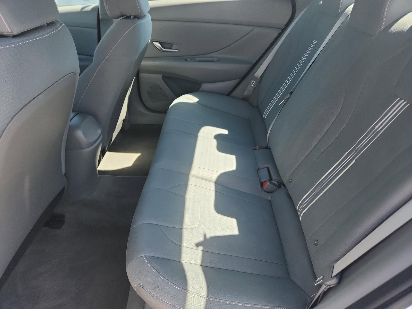 2021 Hyundai ELANTRA Vehicle Photo in Albuquerque, NM 87110