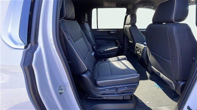 2025 Chevrolet Suburban Vehicle Photo in THOMPSONTOWN, PA 17094-9014