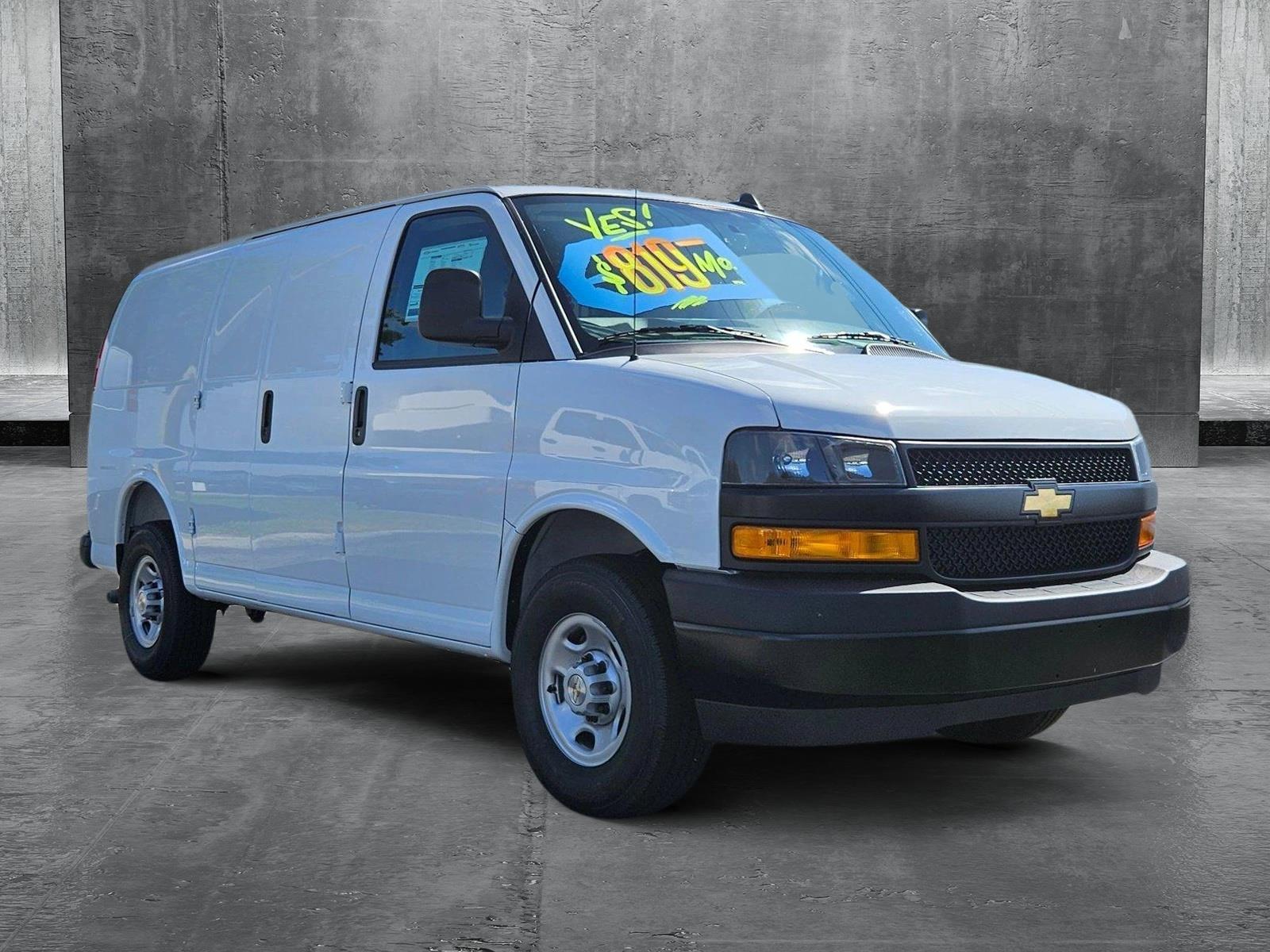 2025 Chevrolet Express Cargo 2500 Vehicle Photo in GREENACRES, FL 33463-3207