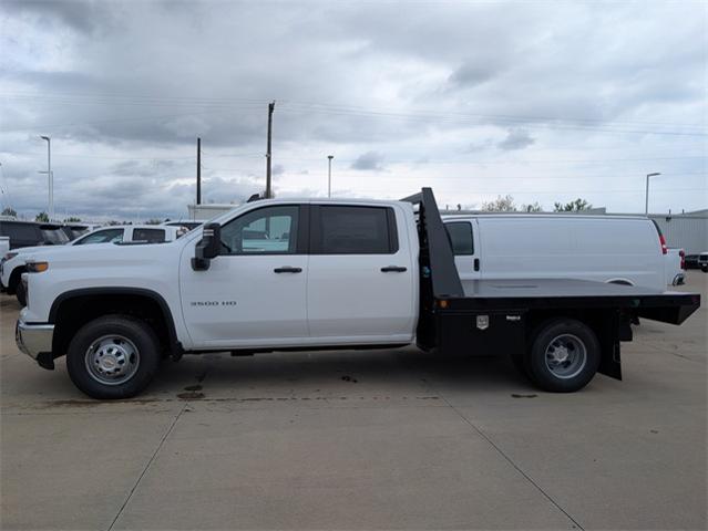 2025 Chevrolet Silverado 3500 HD CC Vehicle Photo in ENGLEWOOD, CO 80113-6708