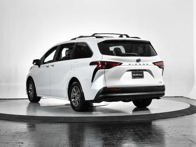 2022 Toyota Sienna Vehicle Photo in DALLAS, TX 75235
