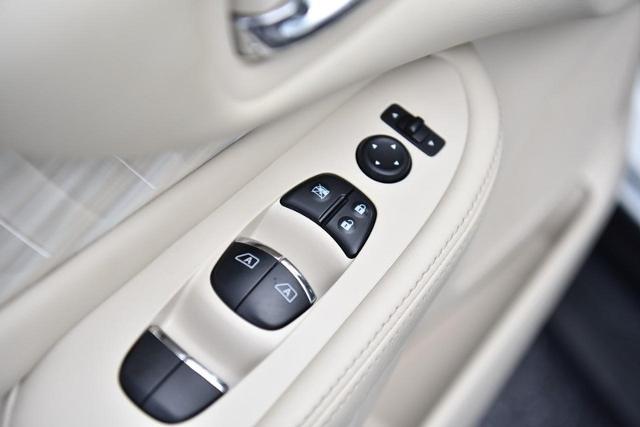 2017 Nissan Murano Vehicle Photo in Ballwin, MO 63011