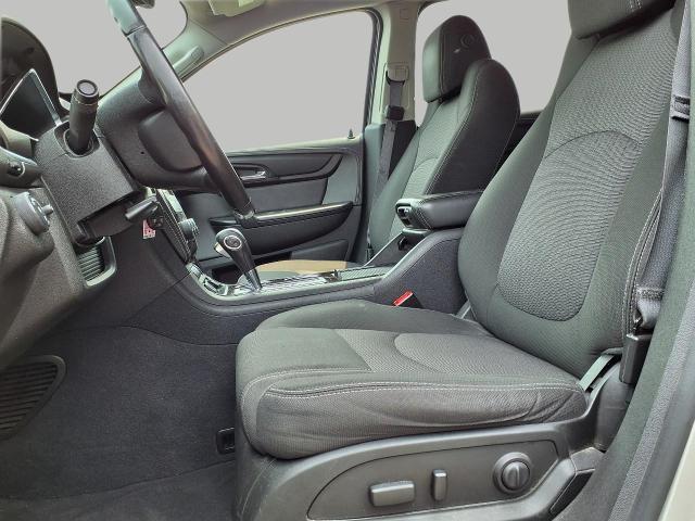 2015 Chevrolet Traverse Vehicle Photo in Oshkosh, WI 54904