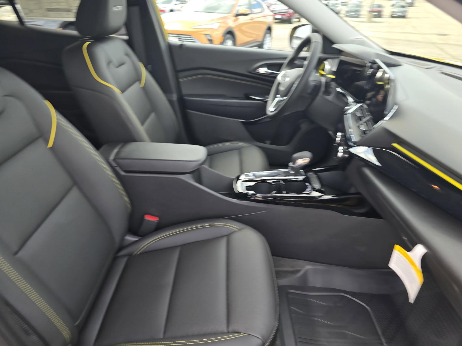 2025 Chevrolet Trax Vehicle Photo in Rolla, MO 65401