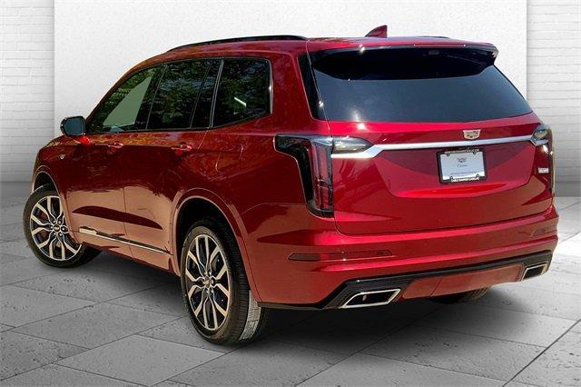 2024 Cadillac XT6 Vehicle Photo in KANSAS CITY, MO 64114-4545