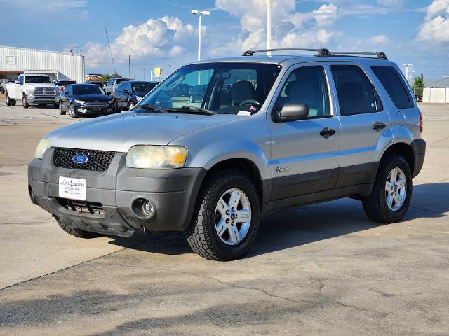 2005 Ford Escape Vehicle Photo in DENTON, TX 76210-9321