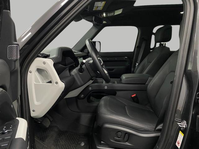 2024 Defender Vehicle Photo in Appleton, WI 54913