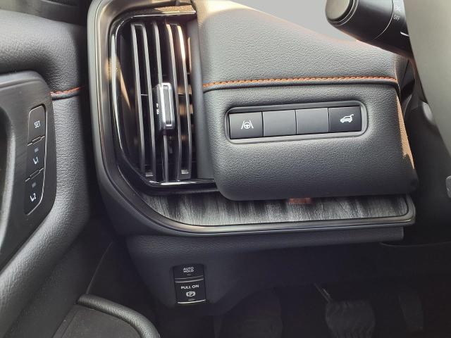 2025 Nissan Armada Vehicle Photo in Oshkosh, WI 54904