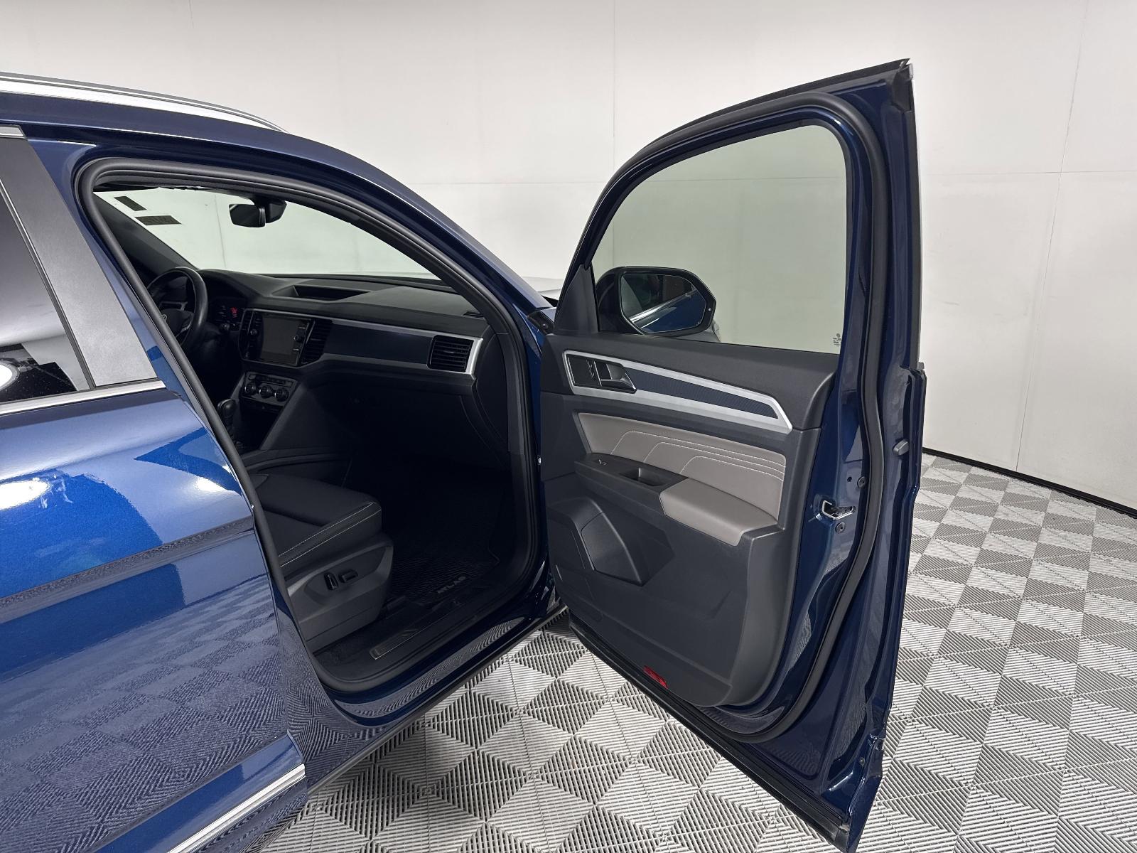 2022 Volkswagen Atlas Cross Sport Vehicle Photo in Georgetown, TX 78626