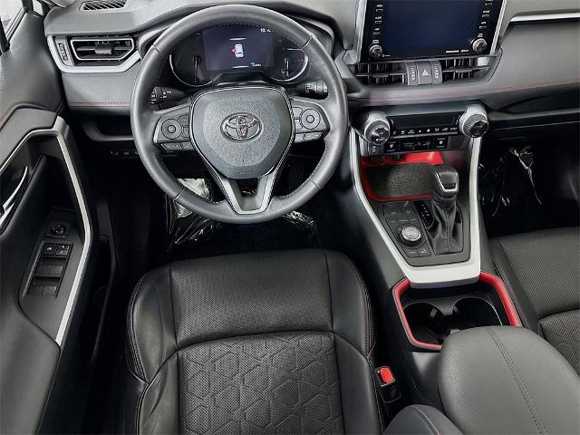 2020 Toyota RAV4 Vehicle Photo in PUYALLUP, WA 98371-4149