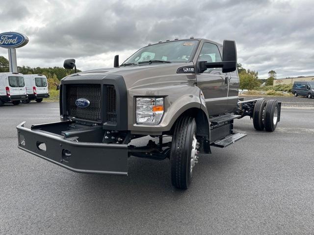 2024 Ford F-650SD Vehicle Photo in Webster, MA 01570-1415