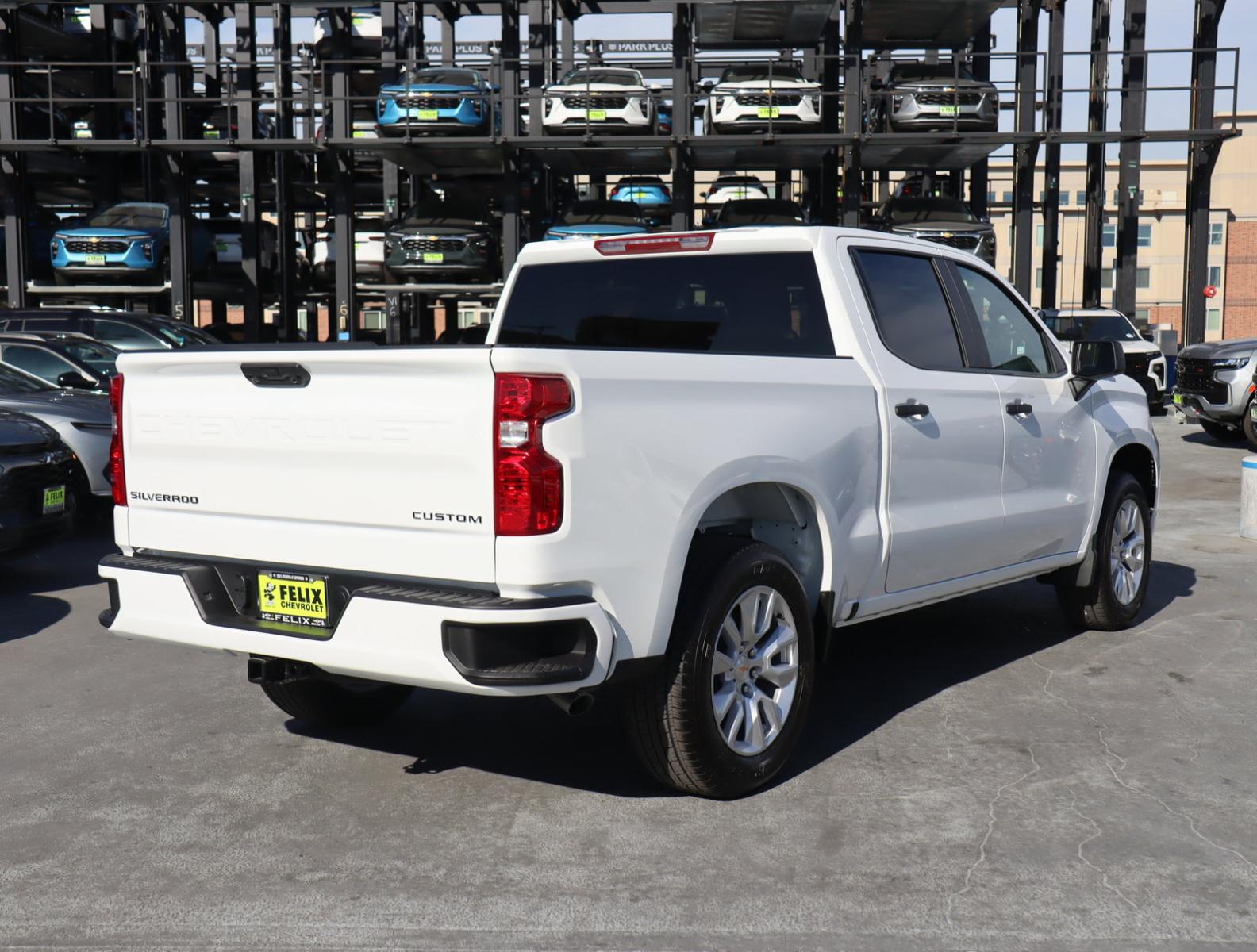 2025 Chevrolet Silverado 1500 Vehicle Photo in LOS ANGELES, CA 90007-3794