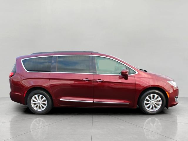 2017 Chrysler Pacifica Vehicle Photo in MADISON, WI 53713-3220