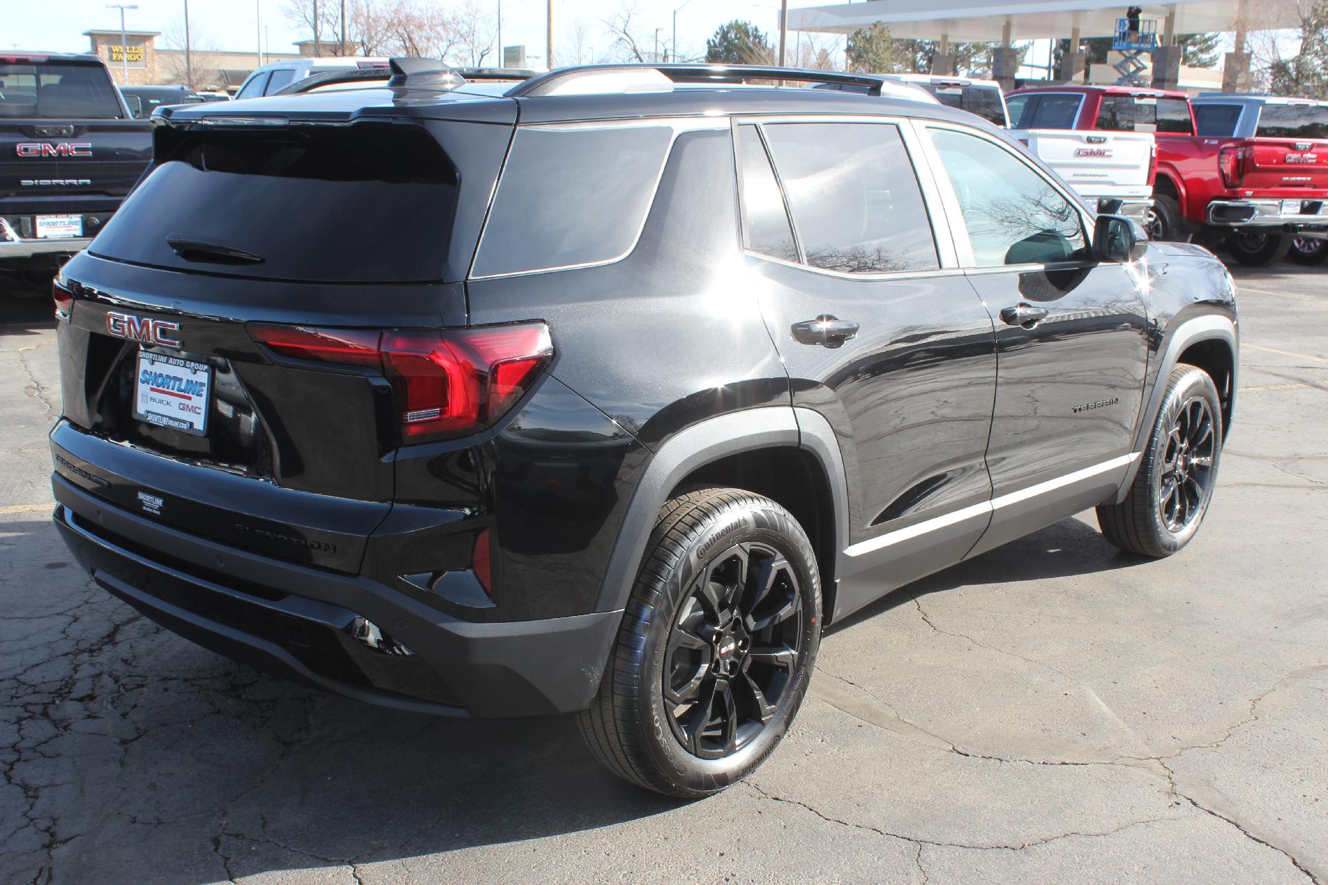 2025 GMC Terrain Vehicle Photo in AURORA, CO 80012-4011