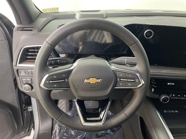 2025 Chevrolet Suburban Vehicle Photo in PHOENIX, AZ 85014-3381
