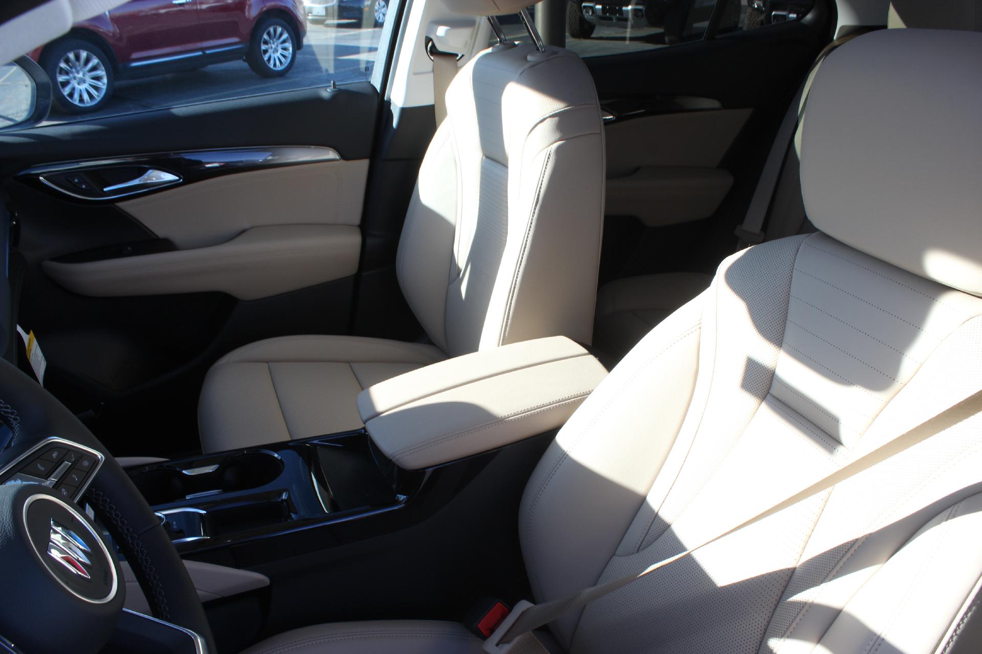 2025 Buick Envision Vehicle Photo in AURORA, CO 80012-4011