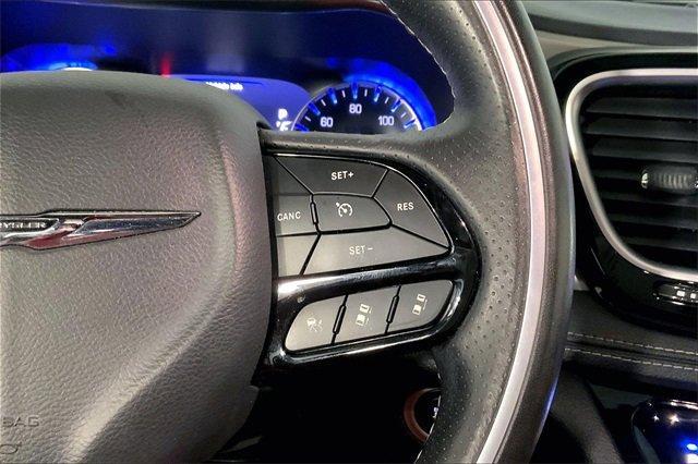 2021 Chrysler Pacifica Vehicle Photo in INDEPENDENCE, MO 64055-1314