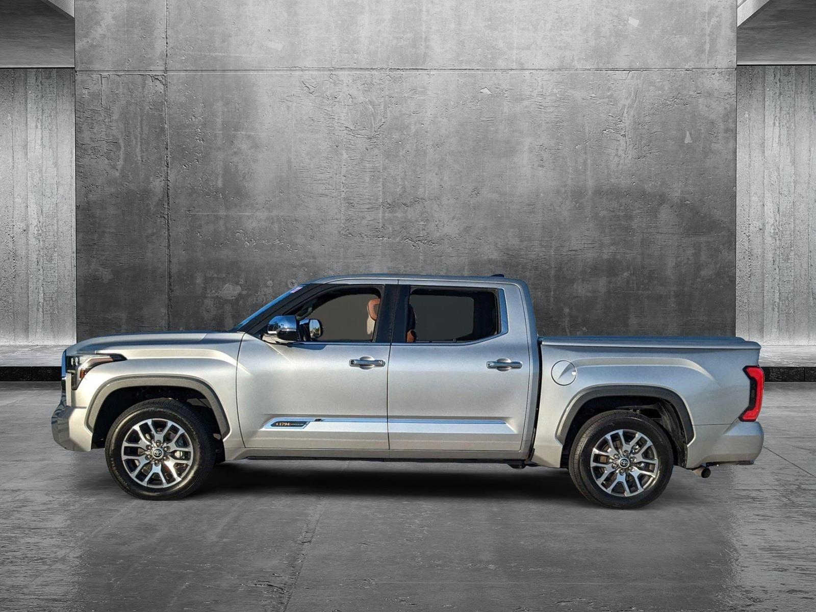 2022 Toyota Tundra 2WD Vehicle Photo in Davie, FL 33331