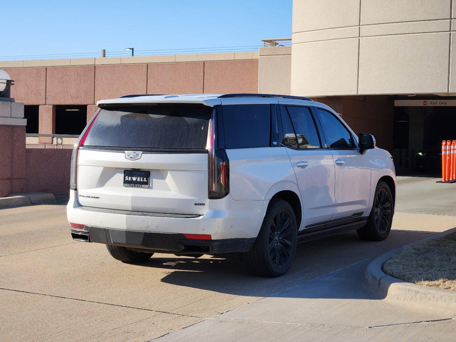 2022 Cadillac Escalade Vehicle Photo in PLANO, TX 75024