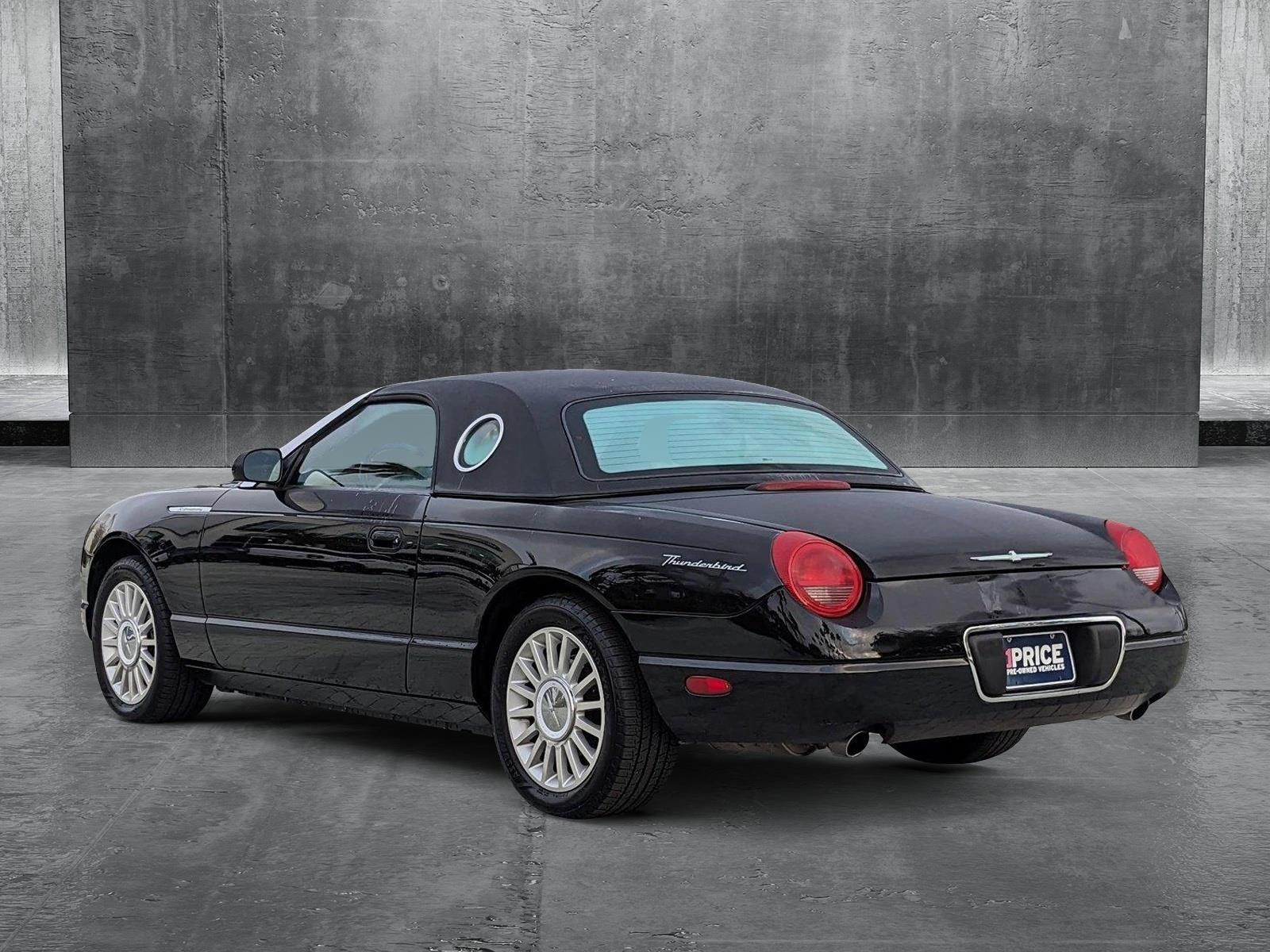 2005 Ford Thunderbird Vehicle Photo in Sanford, FL 32771