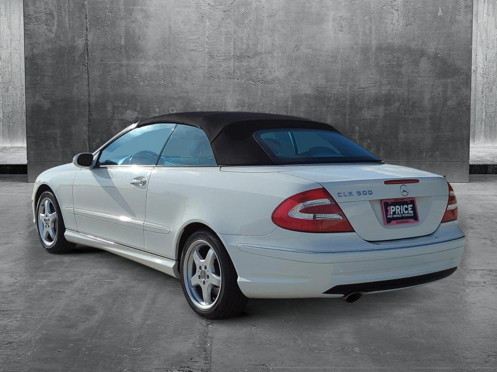 2004 Mercedes-Benz CLK-Class Vehicle Photo in Margate, FL 33063