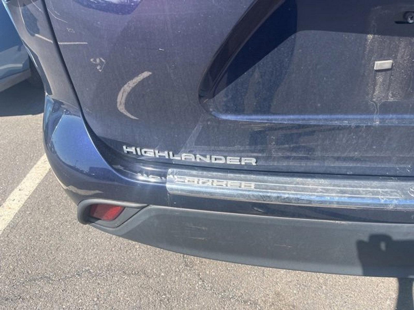 2023 Toyota Highlander Vehicle Photo in Trevose, PA 19053