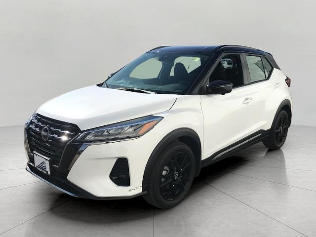 2023 Nissan Kicks Vehicle Photo in GREEN BAY, WI 54303-3330