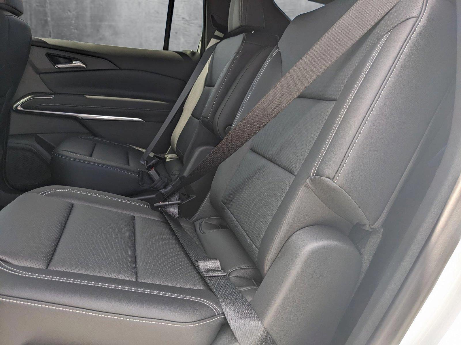 2025 Chevrolet Traverse Vehicle Photo in MIAMI, FL 33172-3015