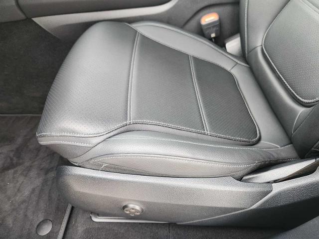2025 Mercedes-Benz GLC Vehicle Photo in HOUSTON, TX 77079